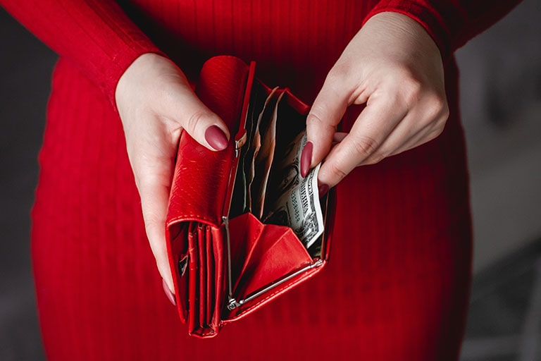 お金の使い方に人間性が出る？自分の金銭感覚を見直し、豊かな人になろう